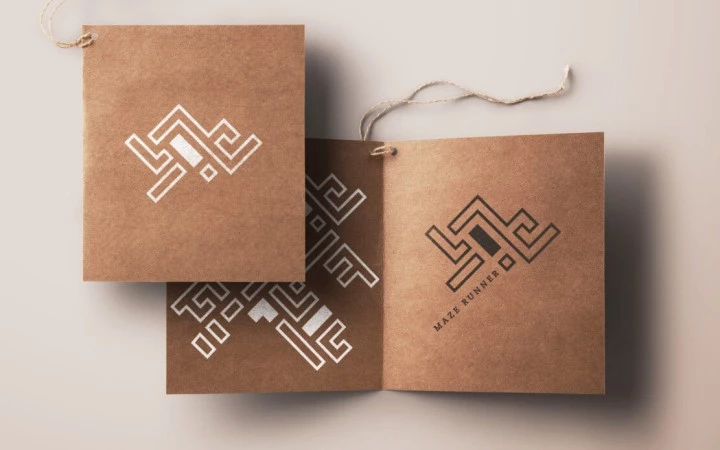 <span>Maze Runner <i>Logo Design</i></span>